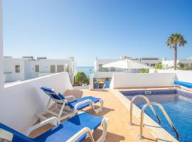 Baleias Guesthouse - 3 Bedroom Townhouse with private pool & sea view, hotel in Luz