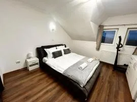 JAD - Luxury Villa's - A&C, Garden, BBQ & Playground