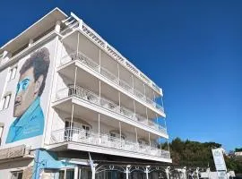 Hotel Club Perla