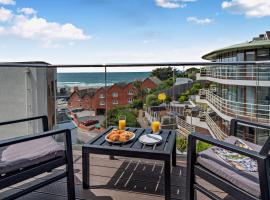 9 Middlecombe - Luxury Apartment at Byron Woolacombe, only 4 minute walk to Woolacombe Beach!、ウーラクームのホテル