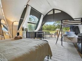 Glamping in Nature Near Mt Rushmore, luxusní stan v destinaci Keystone