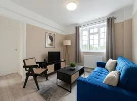 Spacious 2-Bedroom Apartment in Crystal Palace