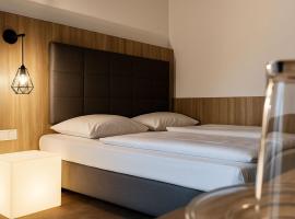 Plaza Hotel & Living Frankfurt, ξενοδοχείο στη Φρανκφούρτη στον Μάιν