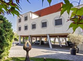 Penzion Royal, Hotel in Trenčín