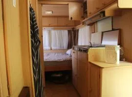 Full-Service Caravan