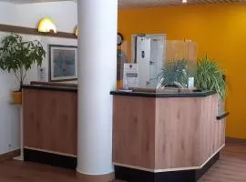 EGG HOTEL - HOTEL LES GENS DE MER Dieppe