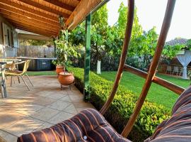 The Βeach - Family House, hotel v mestu Amaliás