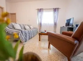 Bugibba Spacious 3BR Family Apartment I Cot I Walk to Beach
