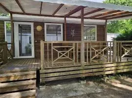 Mobil home accueillant à Aureilhan avec piscine partagée, 34 m²