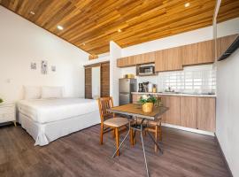 Macondo Ecolodge Apt 1 - Heliconia، فندق في كوكو