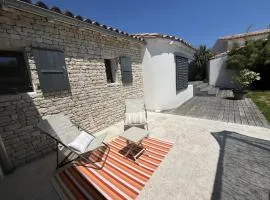 La Villa des Vignes au coeur de RIvedoux-Plage