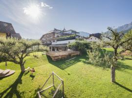 Hotel Fameli, khách sạn ở Valdaora