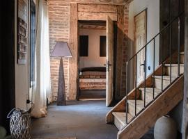Boutique Hotel ALTENBURG, Hotel in Talsi