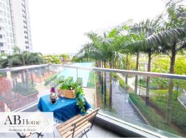 ABHome "FOUNTAIN SUITE" #Green Haven #Olympic Pool View #Masai JB, hotel v destinaci Masai