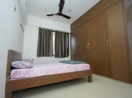 New Luxurious and spacious 2bhk flat in Tirupati near alipiri for upto 20 people