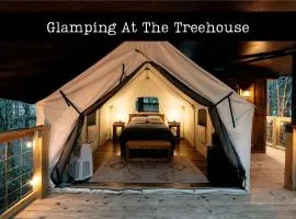 Unique Treehouse Tent Ideal for Couples in Branson, Missouri