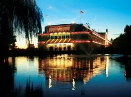 Fulton Steamboat Inn