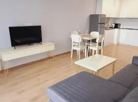 Large Cozy Apartment in White Sails Near the Pool