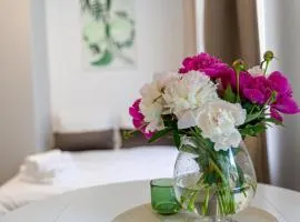 Green Apartment with free parking