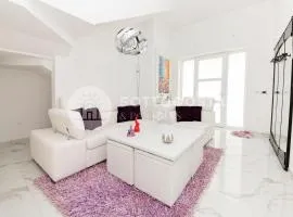 Black Diamond - Luxury Apartment