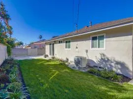 Beautiful Remodel 3 Bedroom 2 bathroom Home with Pool & Jacuzzi