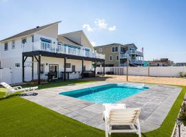 Renovated for 2025 Ocean Views & Backyard Oasis, hotel con spa en Kitty Hawk
