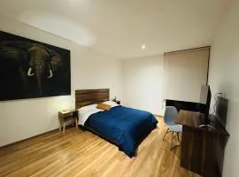 Linda habitación con baño privado