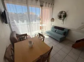 Pleasant studio with balcony close to the beach
