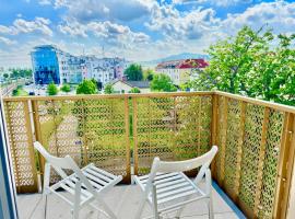 Modern Apartment with Balcony near SCS, hotel a Wiener Neudorf