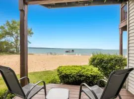 Beachside Haven 102 Beachfront Condo Near Downtown Tart Trail