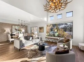 River Ranch Retreat Luxe Living and Mountain Views