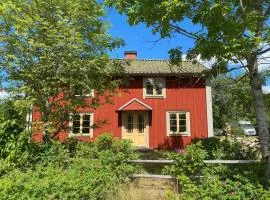 Cosy cabin in the heart of Småland