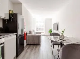 1-Bed Apartment With Sofa Bed in City Centre, Steps from Bold Street and Nightlife