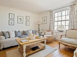 Central Lymington Retreat