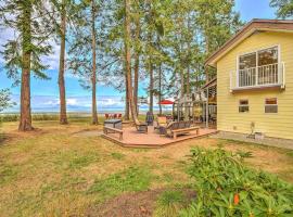 Kye Bay Winter Beach House, pl&aacute;žov&yacute; hotel v destinaci Comox