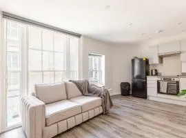 Bright 1-Bed Apartment In City Centre Liverpool