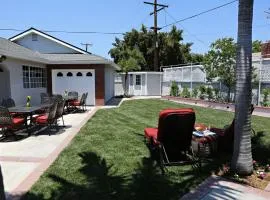 Stunning 8 bedroom 6 bathroom Pool Home