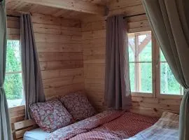 Wooden Cabin - La Fleurie - on Campsite in Saint Robert, Camping Florecer