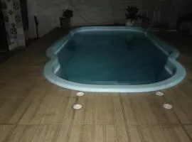 CASA COM PISCINA CENTRO MACAé PERTO DE TUDO