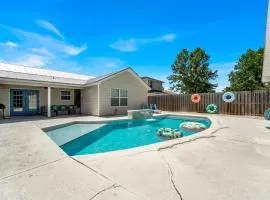 The Splash Pad Sleeps 13 w Pool Patio and Garage