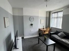 Tranquil 1BR in Hainault
