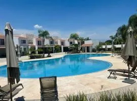 Increible casa en campo de golf!