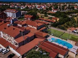 Rooms with a swimming pool Peroj, Fazana - 24329