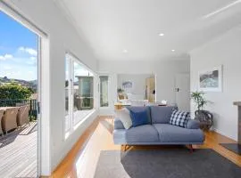 Spacious Sunny Family Home in Akaroa