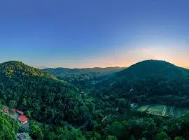 Hong Wa Cuo南投埔里紅瓦厝山居民宿