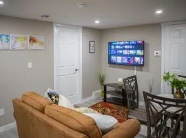 Modern 2-Bedroom Suite with Private Access - 10 minutes from Calgary Airport