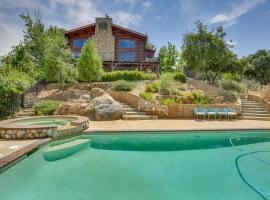 Japatul House w Pool & Spa 5 Star Google Reviews, hotel in Alpine
