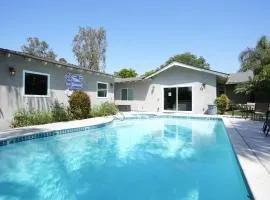 Sweet 5 Bedroom, 4 Bath Pool Home 1/2 Mile Walk To Disney