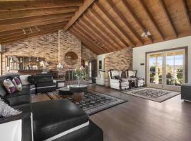 Wine Country Homestead - Spacious Retreat, hotel en Nulkaba