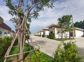 โรงแรม พรีโม รีสอร์ท, hotel de lujo en Ban Bang Phang